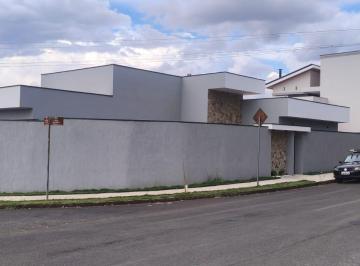 Casa de 3 quartos, São João da Boa Vista · Linda Casa de Esquina