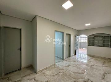 Casa · 100m² · 3 Quartos · 2 Vagas · TH35257 - Qr 408 Samambaia, Casa 03 quartos, 100m². Agende sua visita!