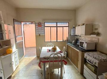 Imagem 1 · Casa para venda em Centro, Nepomuceno