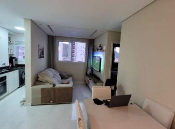 Apartamento de 2 quartos, Santos · Apartamento seminovo com dois dormitórios, prédio com lazer completo