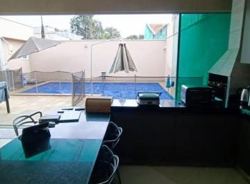 Casa de 3 quartos, Mauá · Casa con 3 habitaciones en Matriz, 200 m² de terreno en Venda