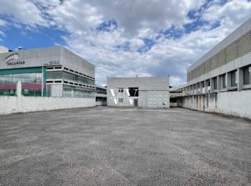 Comercial , Brasília · Galpao para reforma no SIA , aceita permuta , com 2000 m² à venda em Brasília
