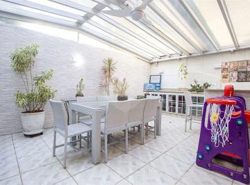 Casa de 3 quartos, São Paulo · Casa em condomínio com espaço gourmet e quintal