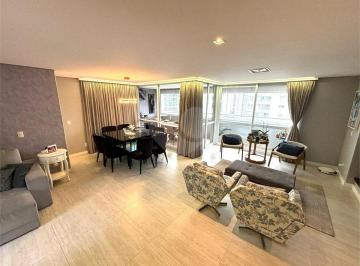 Apartamento de 4 quartos, São Paulo · Apartamento com 4 dormitórios e ampla planta em Santana