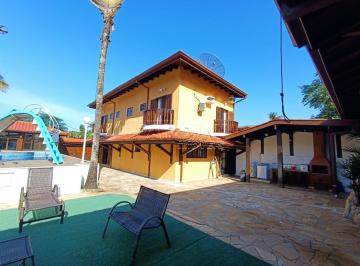 Foto 01 · Excelente oportunidade de imóvel para investimento como hostel ou pousada na praia da Enseada em Uba