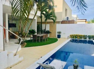 Casa de 4 quartos, Florianópolis · Casa com 260 m² e 4 quartos à venda em Jurerê Internacional