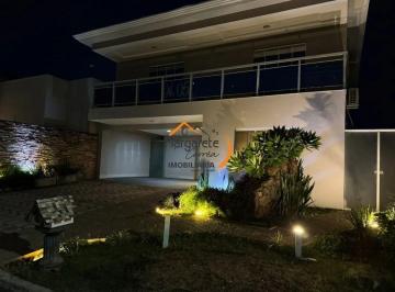 Casa de 4 quartos, Brasília · 4 SUÍTES COM CLOSET/HIDROMASSAGEM/ARMÁRIOS PLANEJADOS/CHURRASQUEIRA/PISCINA/SAUNA