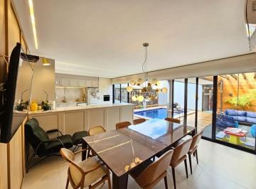 Casa de 4 quartos, Ribeirão Preto · Casa com 4 quartos, 240 m² à venda em Alto da Boa Vista