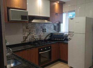 Casa de 3 quartos, Colombo · Casa semi mobiliada com 3 quartos e 4 vagas de garagem, próxima ao Centro de Colombo!