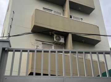 Apartamento · 40m² · 1 Quarto · 1 Vaga · Apartamento de 40m² com 1 quarto, prédio com elevador. Parque dos Bandeirantes