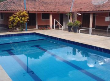 Rural de 3 quartos, Pindamonhangaba · Chácara Porteira Fechada com Piscina e Área para Eventos – Goiabal, Pindamonhangaba