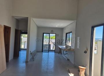 Casa · 250m² · 3 Quartos · 4 Vagas · Oportunidade - Casa em Condomínio - Caçapava - Malibu Residencial - 3 Dormitórios - 180m².