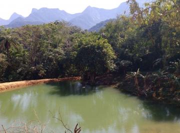 Rural de 4 quartos, Cachoeiras de Macacu · Excelente sitio nas montanhas de Cachoeiras de Macacu, confira!