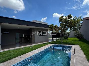 Imagem · Casa térrea com piscina em lote de 447m². Espaço e lazer são prioridade.