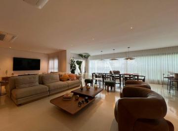 Apartamento · 195m² · 3 Quartos · 3 Vagas · Apartamento À VENDA com 3 suítes e 3 vagas a 700m do Clube Paineiras e 1,7km do Colégio Avenues.