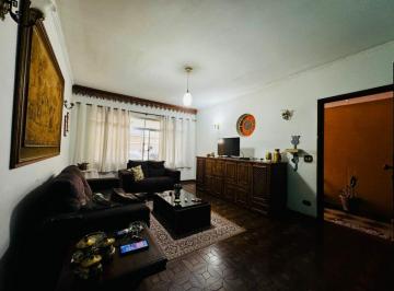 Casa · 129m² · 4 Quartos · 2 Vagas · Sobrado a Venda na Vila Santa Catarina: 4 Dormitórios (2 Suítes), Quintal com Churrasqueira e Edícu