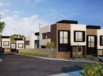 Casa · 102m² · 3 Quartos · Sobrado com 3 Quartos, 1 Suíte, 102M², à Venda por R$ 850.000,00 - Santa Felicidade, Curitiba (Pr)