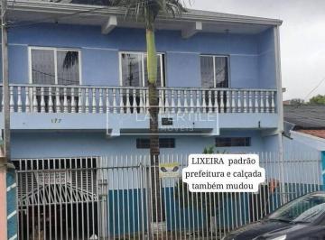 Casa · 264m² · 3 Quartos · 3 Vagas · Sobrado com 3 Quartos, 1 Suíte, à Venda por R$ 810.000,00 - Sítio Cercado, Curitiba (Pr)