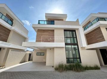 Casa · 129m² · 3 Quartos · 2 Vagas · Sobrado com 3 Quartos, 1 Suíte, 129.3M², à Venda por R$ 1.000.000,00 - Santa Felicidade, Curitiba (P
