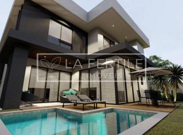Casa · 342m² · 4 Quartos · 4 Vagas · Casa com 4 Quartos, 4 Suítes, 342M², à Venda por R$ 4.975.201,00 - Santo Inácio, Curitiba (Pr)