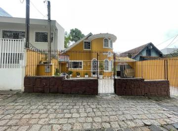 Casa · 156m² · 2 Quartos · 2 Vagas · Casa com 2 Quartos, 1 Suíte, 156M², à Venda por R$ 2.000.000,00 - Água Verde, Curitiba (Pr)