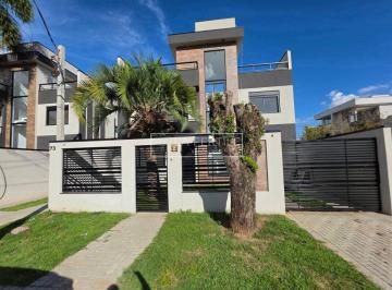 Casa · 160m² · 3 Quartos · 3 Vagas · Sobrado com 3 Quartos, 3 Suítes, 160M², à Venda por R$ 1.150.000,00 - Uberaba, Curitiba (Pr)