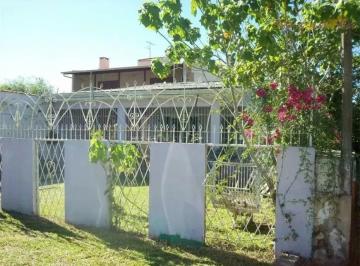 Casa · 185m² · 3 Quartos · 2 Vagas · Casa a venda no bairro Ponta Grossa com 3 quartos / 1 suite / 2 banheiros / 2 va