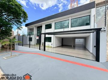 8141615250.jpg · Uma excelente oportunidade de imóvel disponível para parceria na Zona 06, em Maringá. Um sobrado com