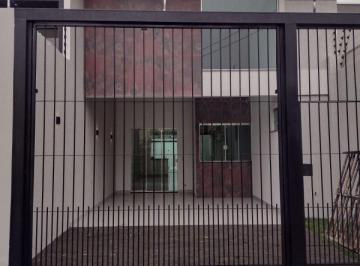 7758415250.jpg · Casa de ótimo padrão localizada no Jardim São Silvestre em Maringá.Terreno 210 m2Construção 150 m2Be
