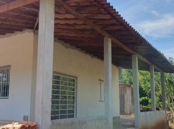 7527815250.jpg · EXCELENTE CHÁCARA EM DR. CAMARGO ÁREA DE 4.000 M²CASA COM 200 M²O IMÓVEL POSSUI:* 3 QUARTOS;* 2 BWC;