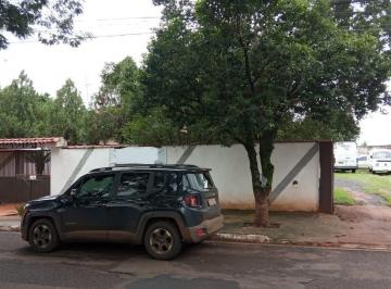 7715815250.jpg · TERRENO COM ÓTIMA OPORTUNIDADE Área Total: 2400m², Terreno Plano, Murado, 2 casas, uma com 2 quartos