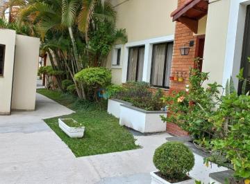 Casa · 140m² · 3 Quartos · 2 Vagas · Aceita Pet!!! Condomínio Fechado, 3 dormitórios(1 suíte), 2 vagas - Vila Gumercindo
