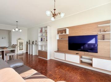 Apartamento de 3 quartos, Porto Alegre · 3 dormitórios ao Lado do Hospital Mãe de Deus