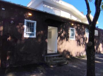 Comercial · 30m² · 1 Quarto · Sala comercial na Rua Capitão Rubens, N. 446 - 2 • 30 m²