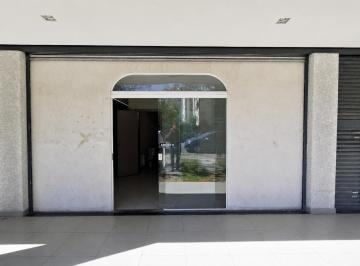 Comercial · 90m² · Loja na Avenida Doutor Guilherme Dumont Vilares, N. 1450 - Loja 8 • 90 m²