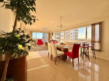 Apartamento · 112m² · 3 Quartos · 1 Vaga · Apartamento 3 dormitórios, sendo 1 suíte, banho social + lavabo, bem iluminado com vista mar no bair