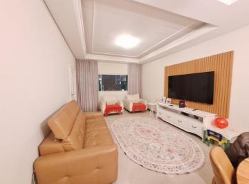 Casa de 3 quartos, Sorocaba · Casa térrea à venda com 3 quartos R$1.200.000,00 -Condomínio Saint Claire.