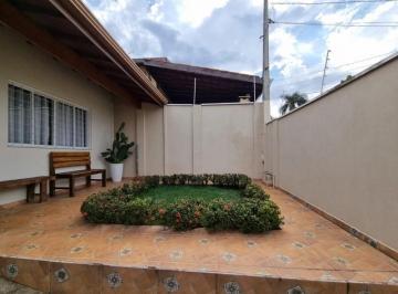 Casa · 161m² · 3 Quartos · 4 Vagas · Casa térrea à venda. Com ótima localização - Bairro Santa Claudina em Vinhedo.