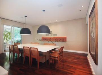 Apartamento · 500m² · 4 Quartos · 7 Vagas · Apartamento - Itaim Bibi - 4 Suítes - 500m².