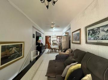 Casa · 100m² · 2 Quartos · 1 Vaga · Casa de 2 pavimentos, de 2 dormitórios, garagem coberta a venda no Menino Deus