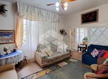 Casa · 850m² · 4 Quartos · 5 Vagas · VENDE CASA 4 DORMITÓRIOS E 5 VAGAS DE GARAGEM JD FLORESTA