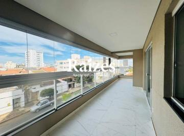 Apartamento · 112m² · 3 Quartos · 2 Vagas · Apartamento de 3 Quartos com Varandas Integradas e Fechamento em Vidro, com 112m2 de área privativa 