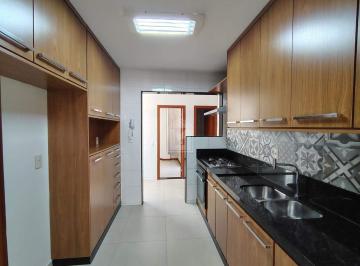 Apartamento · 145m² · 3 Quartos · 2 Vagas · Livia Machado ALUGA Apartamento Reformado 3 Quartos com Suíte, 140m2 na Ilha do Boi