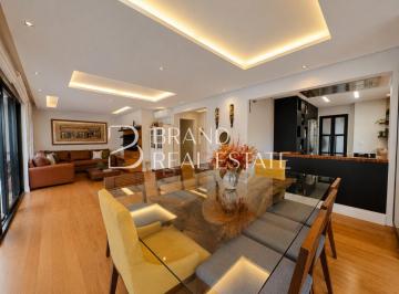 Apartamento · 171m² · 3 Quartos · 3 Vagas · Apartamento reformado em Moema, com 3 suítes, próximo ao Parque Ibirapuera.