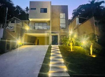 Casa · 221m² · 3 Quartos · 4 Vagas · CASA NOVA + NATUREZA + CONDOMÍNIO COMPLETO = O IMÓVEL DOS SONHOS!