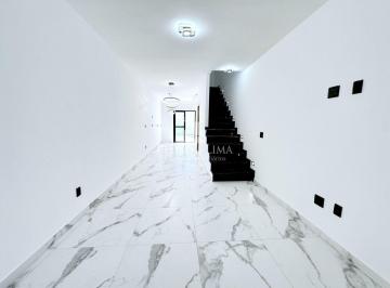 Casa · 130m² · 3 Quartos · 2 Vagas · Sobrado frontal, 3 dormitórios sendo 1 suíte, piscina, 2 vagas e 130 m² na Ponte Rasa