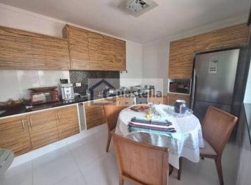Casa · 216m² · 3 Quartos · Casa Sobrado em Santa Terezinha, SBC | 216m² à Venda