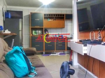 Casa · 250m² · 6 Quartos · 4 Vagas · Terreno com 3 casas perto da Fábrica da Karina