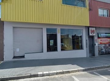 Comercial · 200m² · Alugue Salão em Vila Oliveira - Mogi das Cruzes