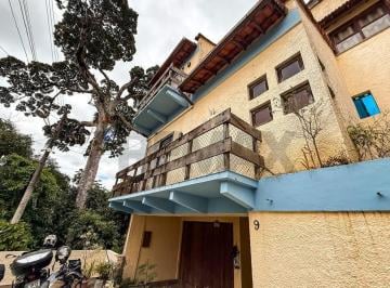 Casa · 102m² · 4 Quartos · 1 Vaga · Casa de Luxo na Villa Iucas em Teresópolis